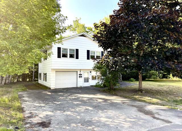 Property at 35 Canyon Dr, Millinocket, ME 04462, 3 beds, 1.5 baths
