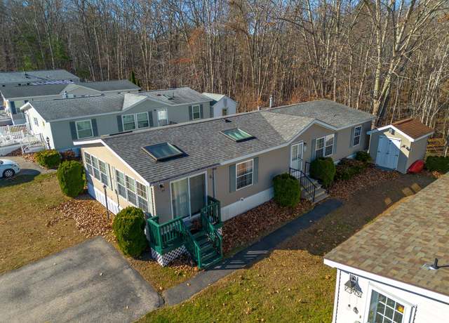 Property at 34 Brookside Cir, Ogunquit, ME 03907, 3 beds, 2 baths
