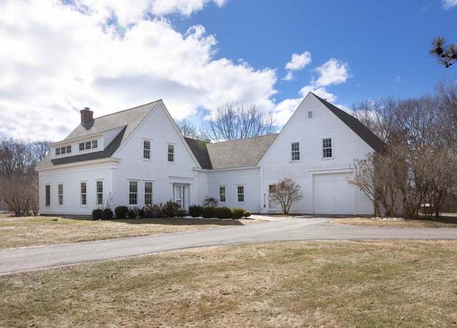 Property at 395 Bayview St, Yarmouth, ME 04096, 4 beds, 2.5 baths