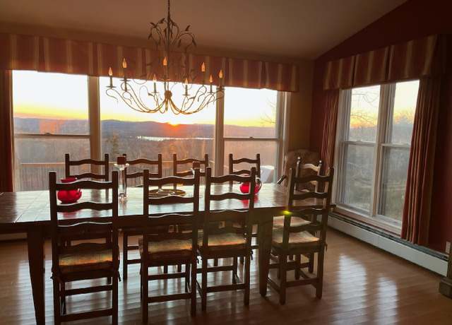 Property at 528 West Rd, Belgrade, ME 04917, 3 beds, 2.5 baths