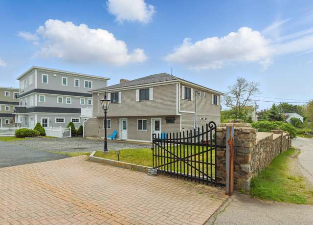 Property at 265 Nubble Rd, York, ME 03909, 6 beds, 3.5 baths