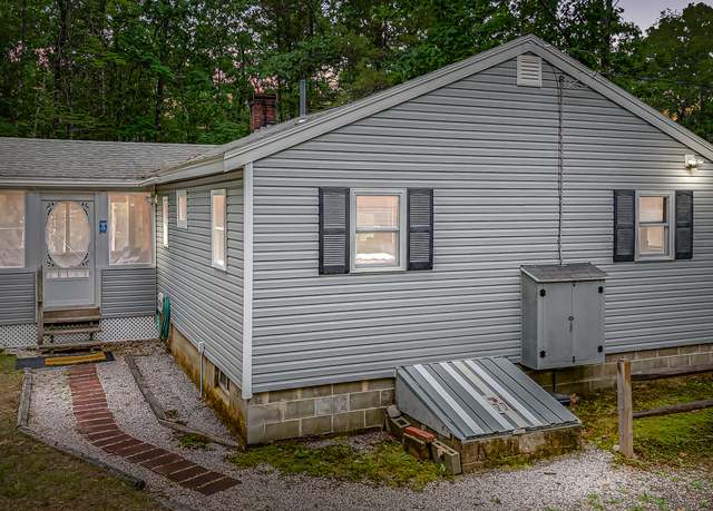 Property at 80 Basken Shores Rd, Waterboro, ME 04061, 2 beds, 1 bath