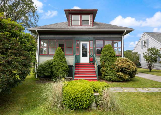 Property at 19 Jordan Ave, South Portland, ME 04106, 2 beds, 1.5 baths