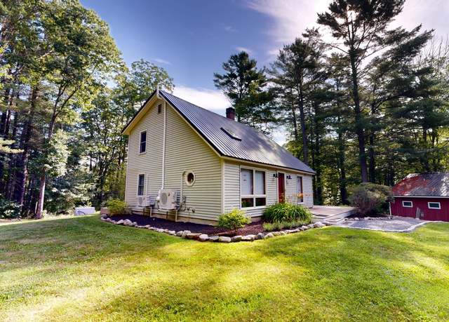 Property at 16 Shady Ln, Jefferson, ME 04348, 2 beds, 2 baths