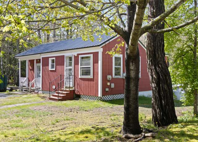 Property at 7 Roosevelt St, Sanford, ME 04083, 2 beds, 1 bath