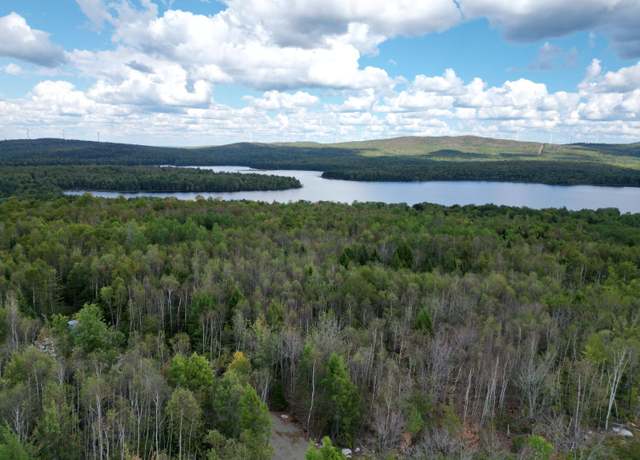 Property at 31 Overlook Dr, Lincoln, ME 04457