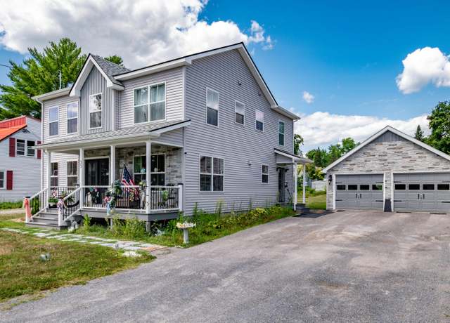 Property at 33 Oakland St, Waterville, ME 04901, 4 beds, 2.5 baths