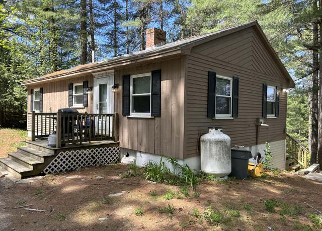 Property at 16 Peterson Rd, Raymond, ME 04071, 2 beds, 1 bath