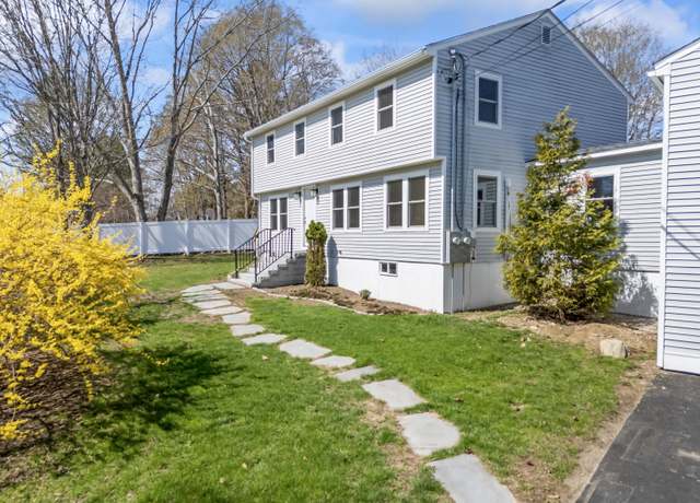 Property at 109 Scotland Bridge Rd, York, ME 03909, 4 beds, 2 baths