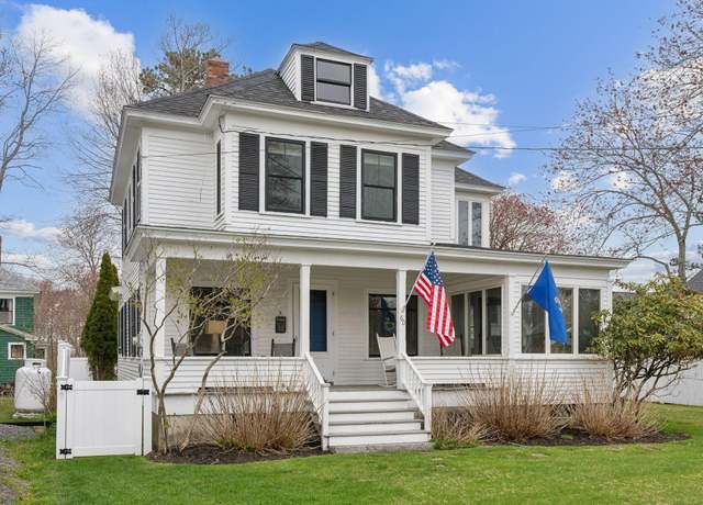 Property at 60 Grove St, Wells, ME 04090, 4 beds, 2 baths