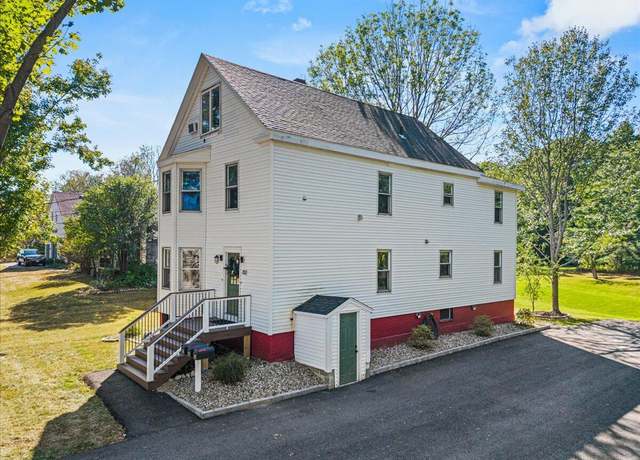 Property at 700 Ocean Ave, Portland, ME 04103, 7 beds, 3 baths