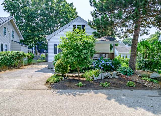 Property at 28 Henry St, South Portland, ME 04106, 3 beds, 1 bath