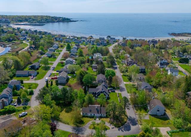 Property at 21 Surf Ln, Kennebunk, ME 04043, 3 beds, 2.5 baths