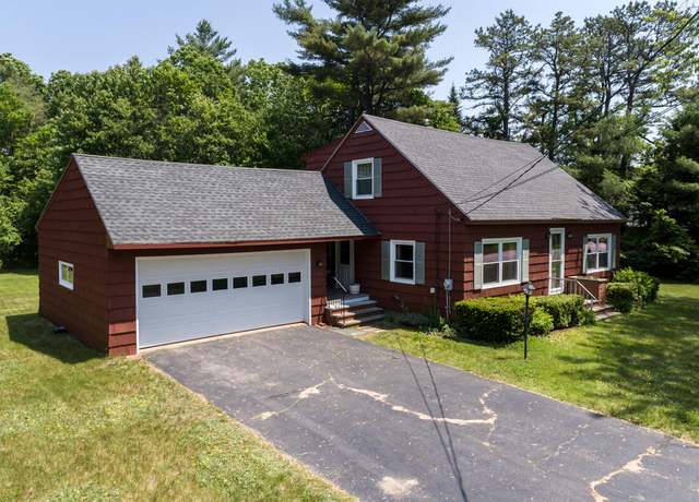 Property at 69 Garfield Rd, Auburn, ME 04210, 3 beds, 2 baths