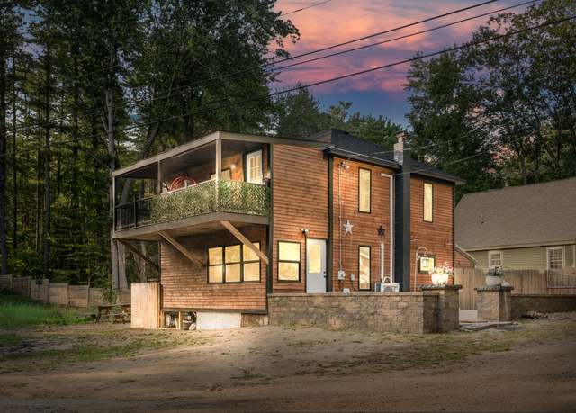 Property at 41 Sunny Ln, Sanford, ME 04073, 3 beds, 1.5 baths