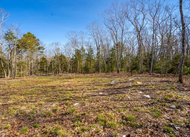 Property at 17 Eastwood Ct, Bristol, ME 04539