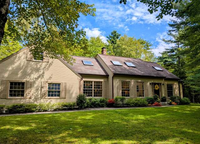 Property at 31 Pheasant Run Rd, Belgrade, ME 04917, 4 beds, 2.5 baths