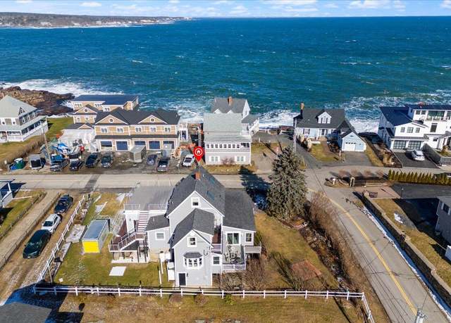 Property at 125 Broadway, York, ME 03909, 6 beds, 5.5 baths