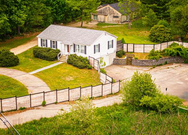 Property at 116 Rogers Rd, Kittery, ME 03904, 3 beds, 2 baths