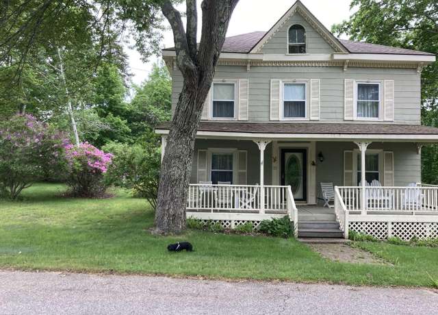 Property at 21 Beach Ave, Long Island, ME 04050, 4 beds, 1.5 baths