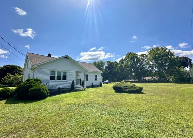 Property at 90 Sanborn Rd, Monmouth, ME 04259, 3 beds, 2.5 baths