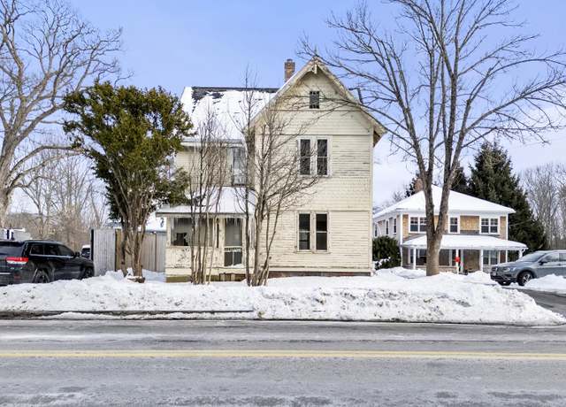 Property at 44 Rogers Rd, Kittery, ME 03904, 3 beds, 1.5 baths