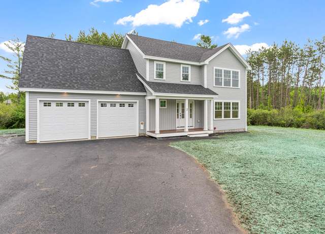 Property at 2 Lucas Ln, Gorham, ME 04038, 3 beds, 2.5 baths