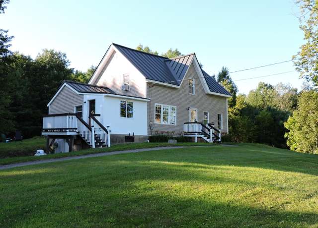 Property at 124 Mills Rd, Sidney, ME 04330, 3 beds, 1 bath
