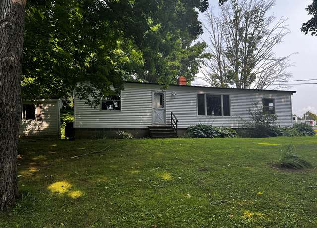 Property at 6 Randall Ct, Houlton, ME 04730, 3 beds, 2 baths