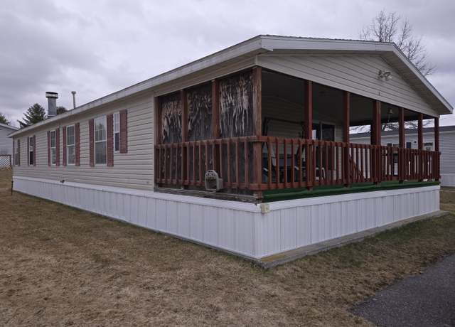 Property at 16 Sarah Ave, Lewiston, ME 04240, 3 beds, 2 baths