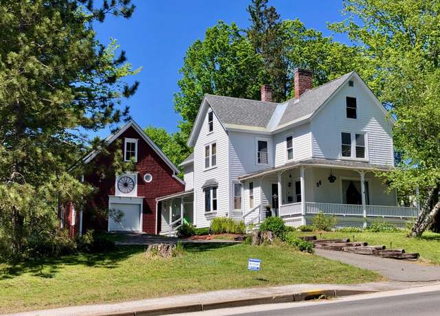 Property at 86 Summer St, Dover-foxcroft, ME 04426, 3 beds, 1.5 baths