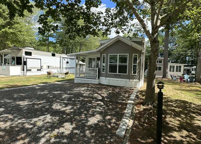 Property at 150 Chapel Rd #65, Wells, ME 04090, 4 beds, 1 bath