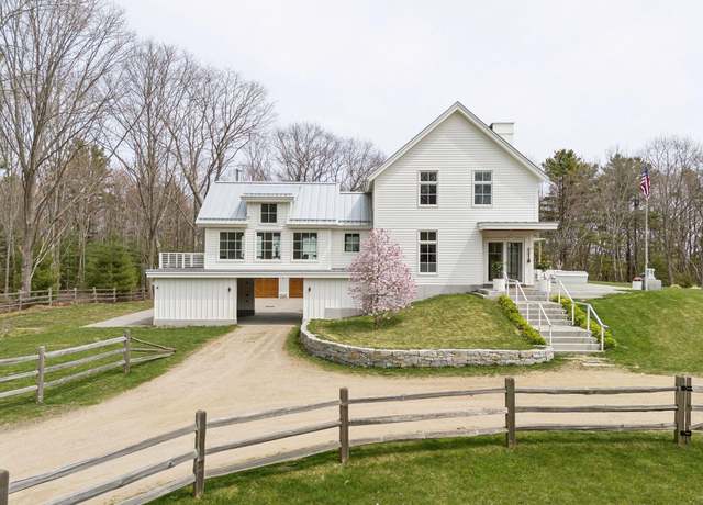 Property at 1200 Shore Rd, Cape Elizabeth, ME 04107, 5 beds, 5 baths