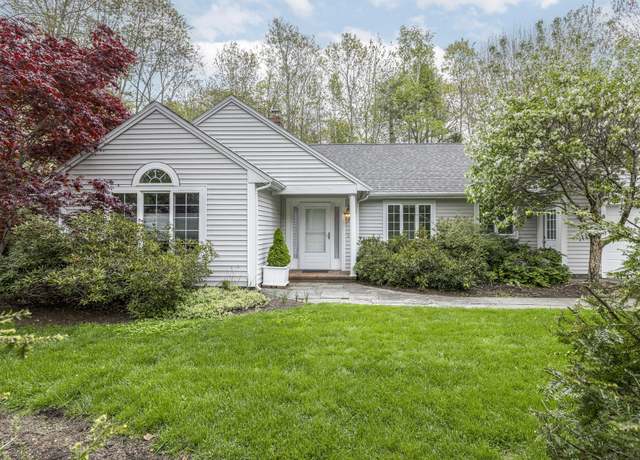 Property at 5 Honeysuckle Ln, Scarborough, ME 04074, 3 beds, 2 baths