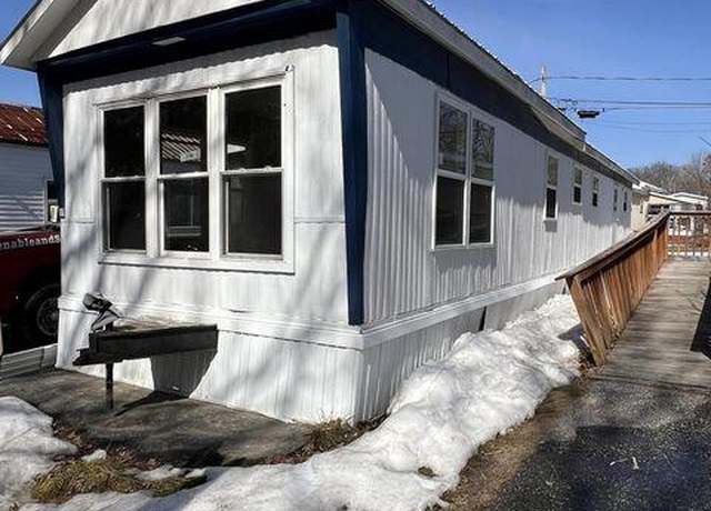 Property at 11 Samantha Ln, Auburn, ME 04210, 2 beds, 1 bath
