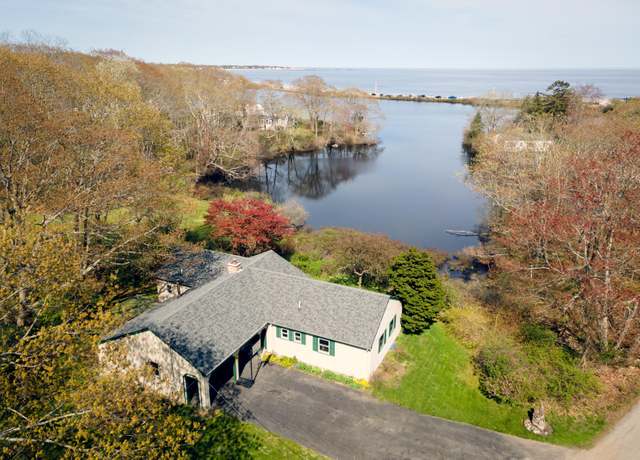 Property at 16 Elizabeth Rd, Biddeford, ME 04005, 4 beds, 3 baths