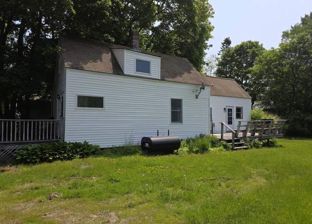 Property at 18 Cedar Ln, Belfast, ME 04915, 2 beds, 1 bath