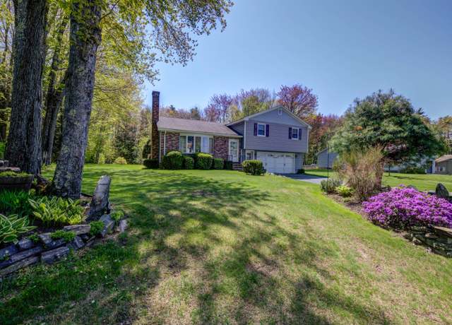 Property at 9 Ridge Rd, Westbrook, ME 04092, 3 beds, 2 baths