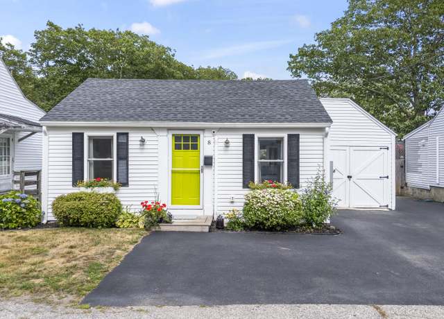 Property at 8 Pine Ln, Old Orchard Beach, ME 04064, 2 beds, 1 bath