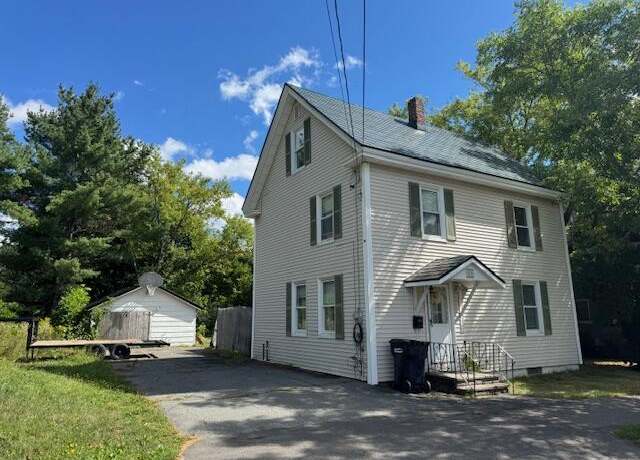 Property at 89 Larkin St, Bangor, ME 04401, 3 beds, 1 bath