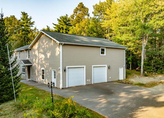 Property at 23 Millvale Rd, Bucksport, ME 04416, 7 beds, 3 baths