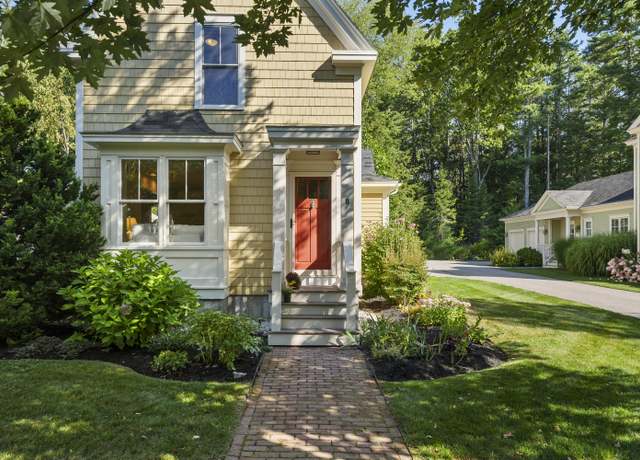 Property at 8 Ballantyne Dr, Scarborough, ME 04074, 3 beds, 2 baths