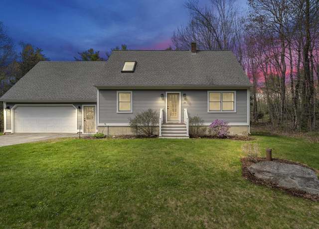 Property at 14 Anthoine Rd, Windham, ME 04062, 3 beds, 1.5 baths