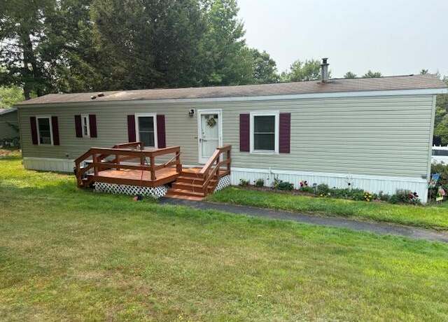 Property at 153 Sparrow Dr, Augusta, ME 04330, 2 beds, 1 bath