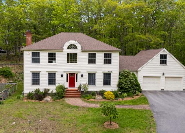Property at 3 Payneton Hill Rd, York, ME 03909, 4 beds, 2.5 baths