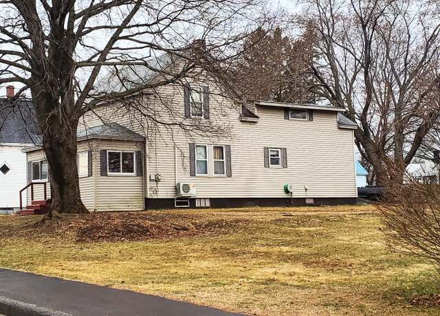 Property at 9 Locust St, Madison, ME 04950, 3 beds, 1.5 baths