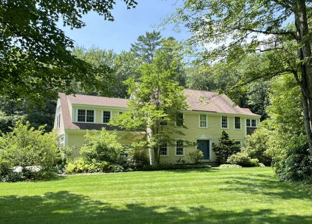 Property at 34 Beech Tree Ln, Yarmouth, ME 04096, 5 beds, 4 baths