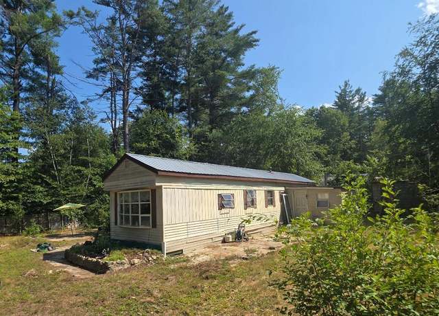 Property at 8 Apache Ln, Lebanon, ME 04027, 2 beds, 1 bath