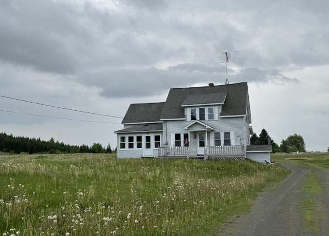 Property at 34 Starbarn Ave, Frenchville, ME 04745, 4 beds, 1.5 baths