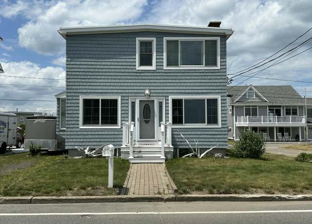 Property at 446 Atlantic Ave, Wells, ME 04090, 4 beds, 2.5 baths